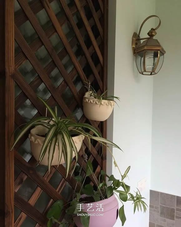 小陽(yáng)臺(tái)養(yǎng)花設(shè)計(jì)圖片 既漂亮還節(jié)省空間！ -  itrip.net.cn