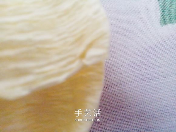 超像蛋糕的花朵！皺紋紙手工制作蛋糕花圖解 -  itrip.net.cn