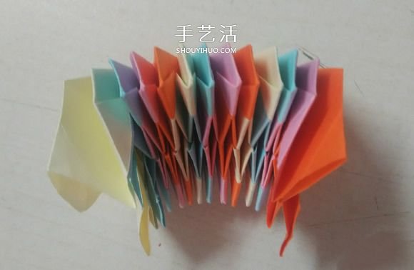 可以隨意翻內(nèi)翻外！變換紙花球折紙方法圖解 -  itrip.net.cn