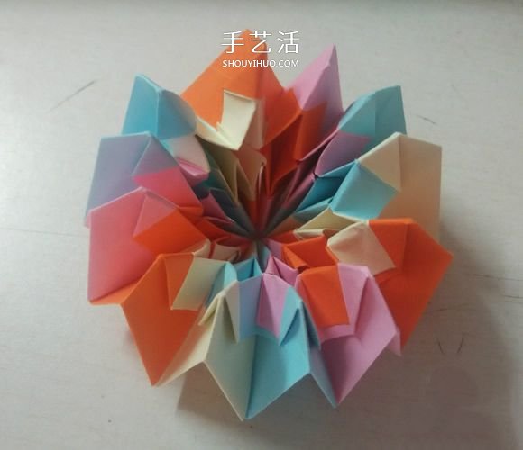 可以隨意翻內(nèi)翻外！變換紙花球折紙方法圖解 -  itrip.net.cn