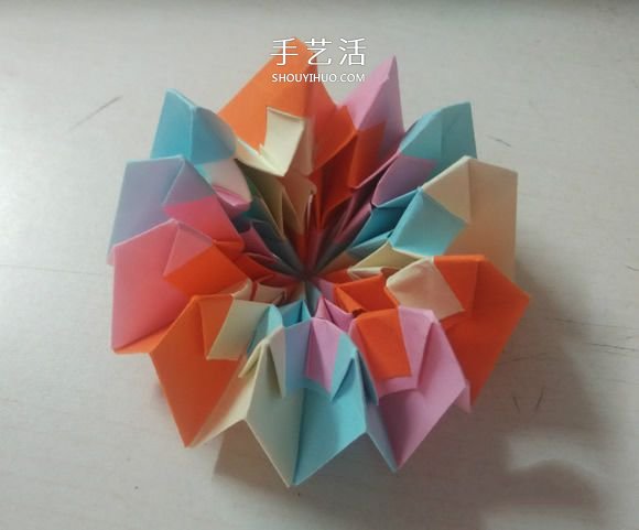可以隨意翻內(nèi)翻外！變換紙花球折紙方法圖解 -  itrip.net.cn