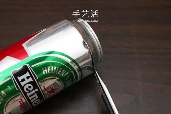 易拉罐怎么做手機殼 自制男人味十足的手機殼 -  itrip.net.cn