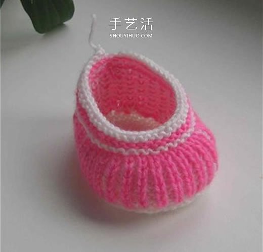 女寶寶保暖毛線鞋編織圖解 帶扣帶和花朵裝飾 -  itrip.net.cn