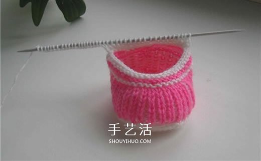 女寶寶保暖毛線鞋編織圖解 帶扣帶和花朵裝飾 -  itrip.net.cn