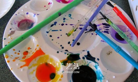 幼兒園簡易風(fēng)鈴的做法 雞蛋托廢物利用做風(fēng)鈴 -  itrip.net.cn