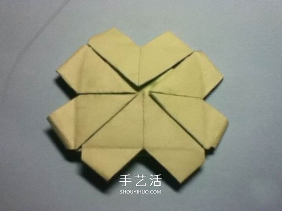 折疊四個愛心 組合成代表幸運的四葉草圖解 -  itrip.net.cn