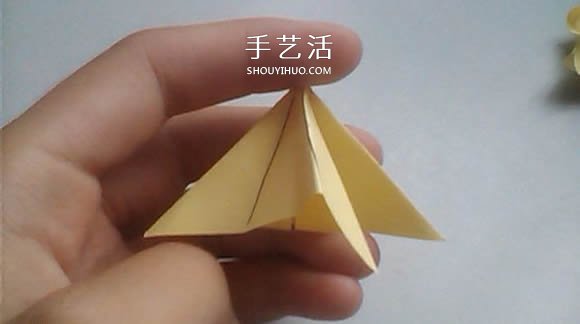 婚禮上的用花 立體百合的折紙方法圖解過程 -  itrip.net.cn