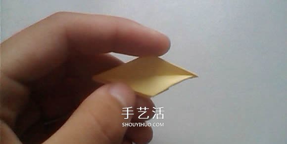 婚禮上的用花 立體百合的折紙方法圖解過程 -  itrip.net.cn