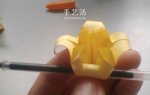 婚禮上的用花 立體百合的折紙方法圖解過程 -  itrip.net.cn