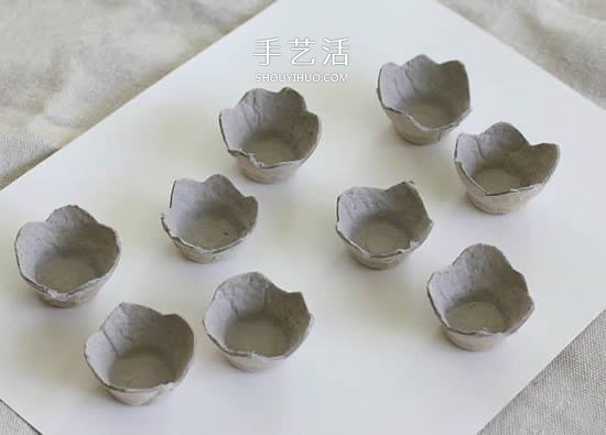 美麗的藍(lán)色花朵 用雞蛋托手工制作立體風(fēng)信子 -  itrip.net.cn