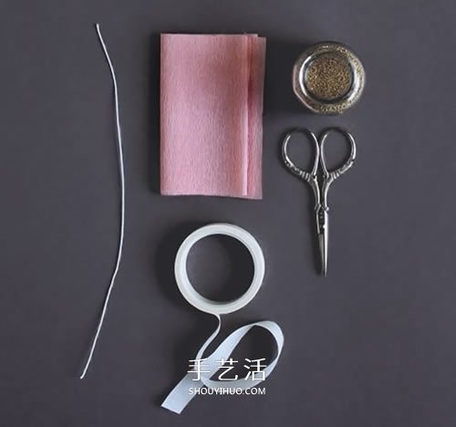 皺紋紙手工制作玫瑰花 做成超美的裝飾插花 -  itrip.net.cn