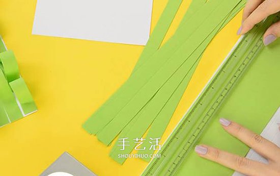 簡單卡紙手工制作教程 超有趣的草叢中的小雞 -  itrip.net.cn