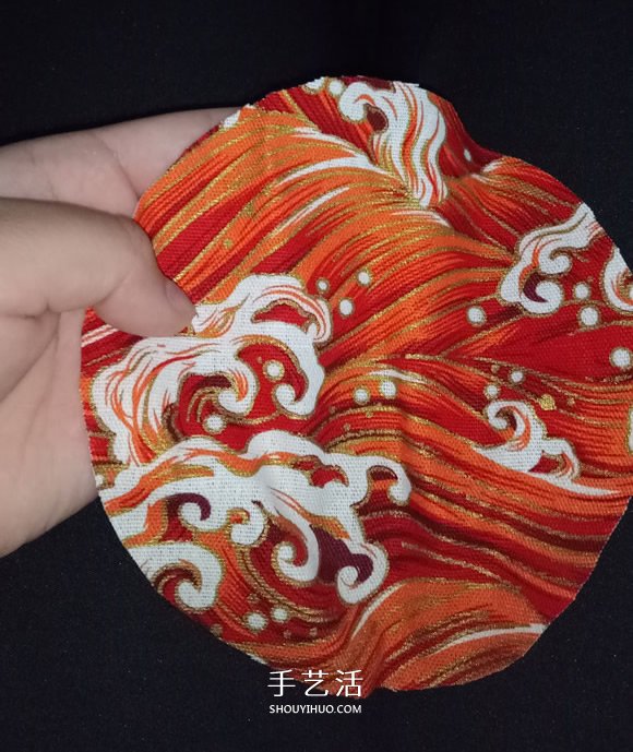 瞅瞅帶你做：用一點(diǎn)點(diǎn)布和牙簽給娃娃做小傘 -  itrip.net.cn
