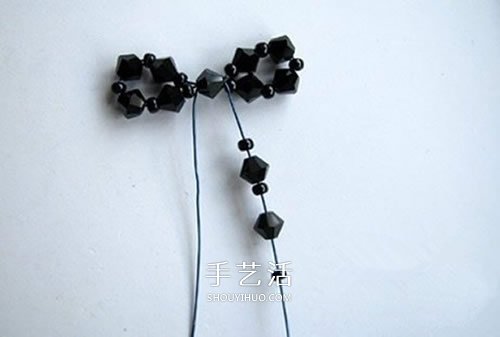 簡單入門容易學！手工串珠蝴蝶戒指的做法 -  itrip.net.cn