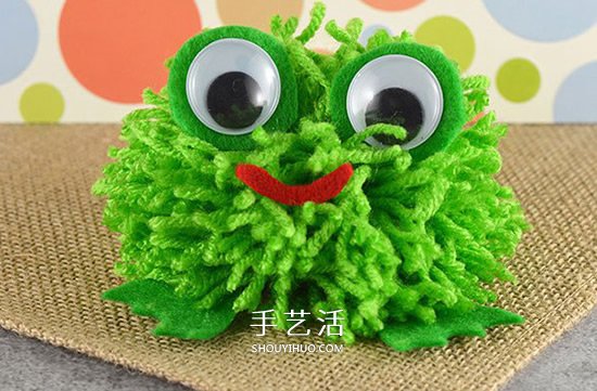 毛線小青蛙手工制作 幼兒做毛線球青蛙的方法 -  itrip.net.cn