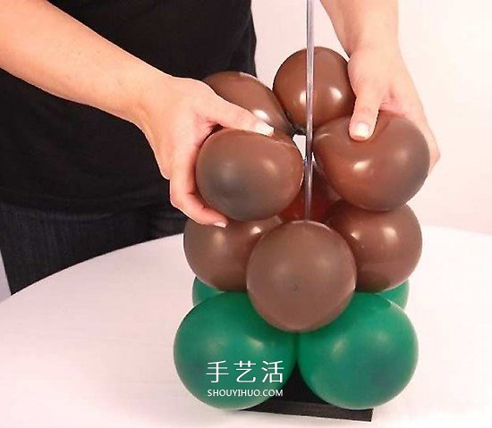 氣球造型大樹手工制作 植樹節(jié)用氣球做大樹 -  itrip.net.cn
