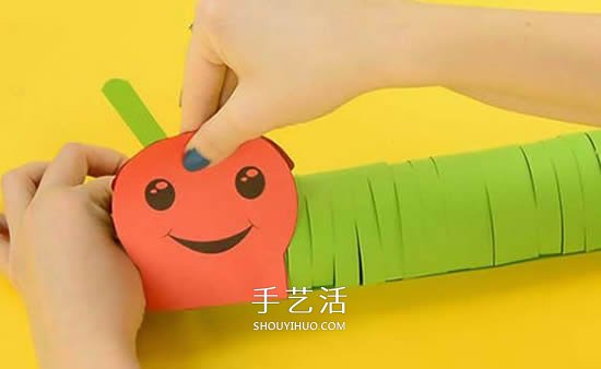 幼兒手工毛毛蟲做法 卡紙制作毛毛蟲簡(jiǎn)單教程 -  itrip.net.cn