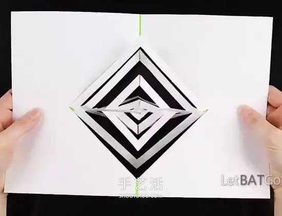 只用一張卡紙做3D旋轉裝置 打開閉合就會轉動 -  itrip.net.cn