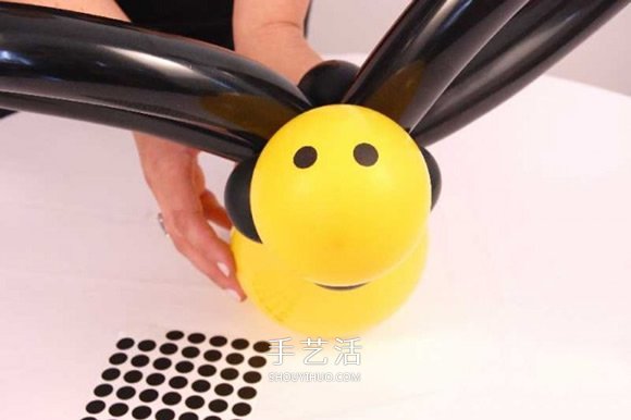 氣球造型蜜蜂手工制作 用氣球做蜜蜂的方法 -  itrip.net.cn