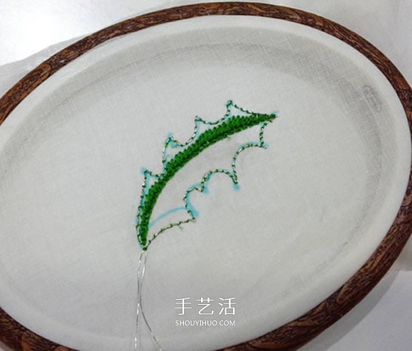 立體葉子的刺繡方法 手工刺繡雙色葉子圖解 -  itrip.net.cn