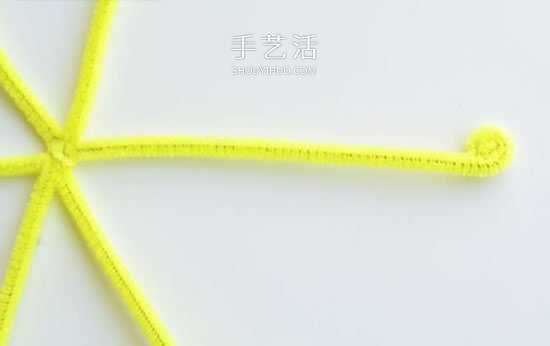 兒童扭扭棒小花手工制作 簡單用扭扭棒做花朵 -  itrip.net.cn