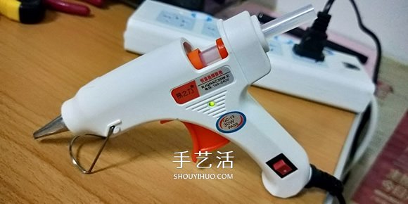 晚晨的創(chuàng)意DIY：廢舊電腦鍵盤鼠標制作機器人 -  itrip.net.cn