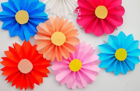 幼兒園彩紙做花的教程 簡單手工紙花制作方法 -  itrip.net.cn