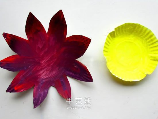 用紙盤制作向日葵的方法 簡(jiǎn)易紙盤向日葵DIY -  itrip.net.cn