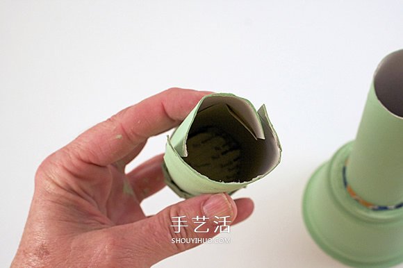 廢物利用手工制作自由女神像和火炬的方法 -  itrip.net.cn