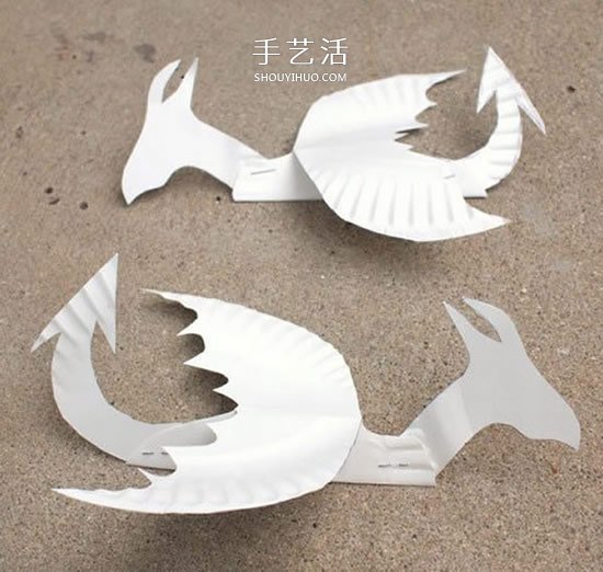 幼兒廢物利用做紙盤火龍 簡單手工西方龍的做法 -  itrip.net.cn