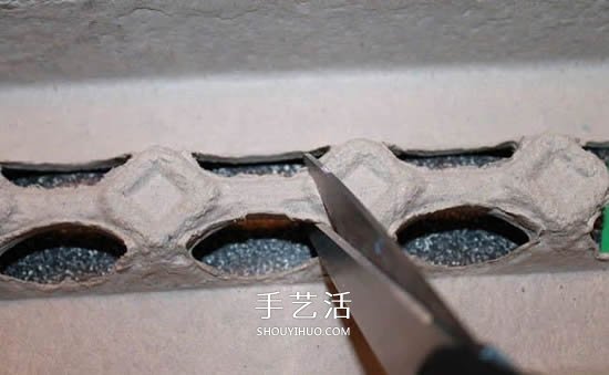兒童用雞蛋托手工制作立體草莓的方法 -  itrip.net.cn