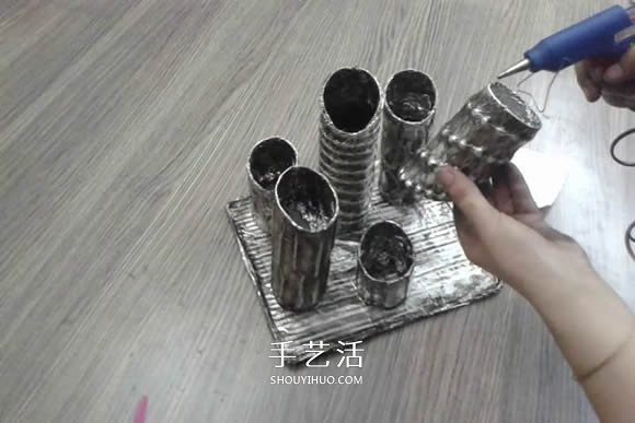 卷紙筒保鮮膜筒廢物利用 手工制作多孔筆筒 -  itrip.net.cn