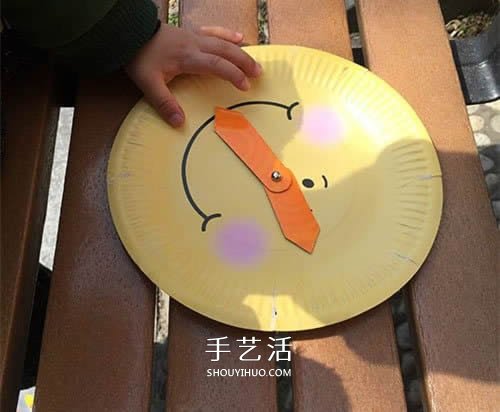 幼兒自制玩具紙盤掛鐘的方法 好玩還能認時間 -  itrip.net.cn
