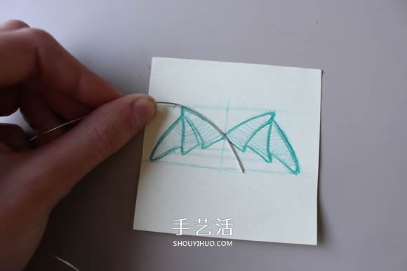 金屬絲DIY制作龍之翼項(xiàng)鏈墜的方法圖解教程 -  itrip.net.cn