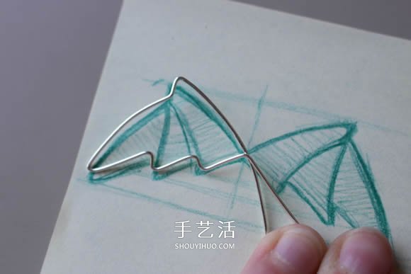 金屬絲DIY制作龍之翼項(xiàng)鏈墜的方法圖解教程 -  itrip.net.cn