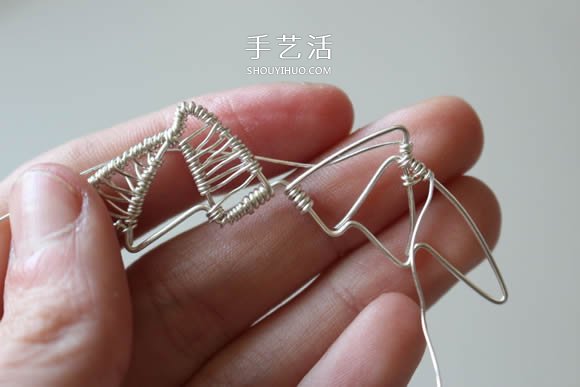 金屬絲DIY制作龍之翼項(xiàng)鏈墜的方法圖解教程 -  itrip.net.cn