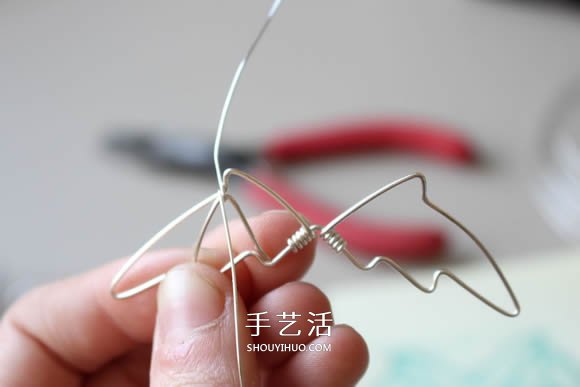 金屬絲DIY制作龍之翼項(xiàng)鏈墜的方法圖解教程 -  itrip.net.cn