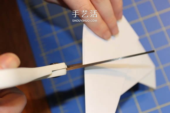 幾種漂亮雪花的折疊和剪紙方法圖解步驟 -  itrip.net.cn