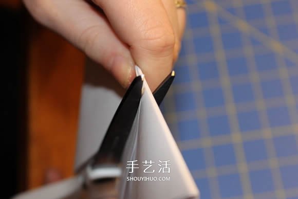幾種漂亮雪花的折疊和剪紙方法圖解步驟 -  itrip.net.cn