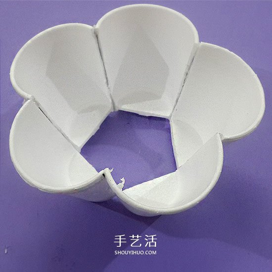 一次性紙杯手工制作漂亮家居飾品的方法 -  itrip.net.cn