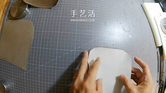 自制簡約時尚皮革紙巾盒的手工制作教程 -  itrip.net.cn
