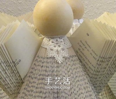 圣誕節(jié)天使書(shū)擺飾DIY 很有創(chuàng)意的舊書(shū)再利用 -  itrip.net.cn
