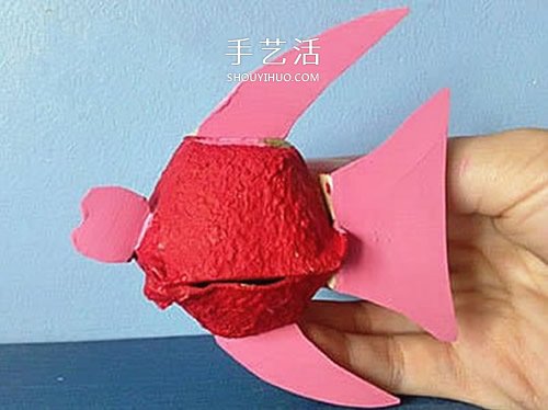 幼兒園雞蛋托金魚的簡單手工制作教程 -  itrip.net.cn