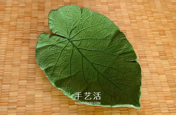 水泥混凝土葉子裝飾盤制作 也可以當(dāng)水果盤用！ -  itrip.net.cn