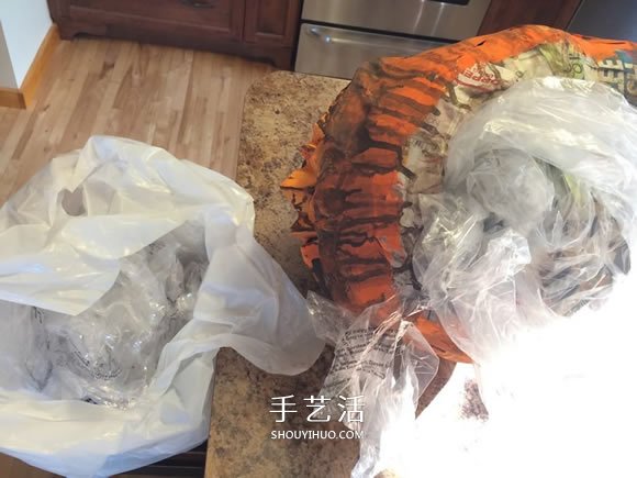 DIY萬圣節(jié)南瓜怪的制作教程 夸張逗趣表情！ -  itrip.net.cn