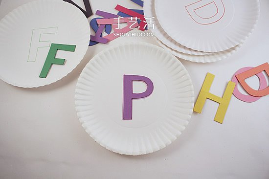 自制益智小玩具 讓孩子玩字母匹配游戲！ -  itrip.net.cn