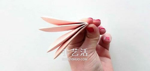 簡單又漂亮紙花的折法圖解 有16個花瓣！ -  itrip.net.cn