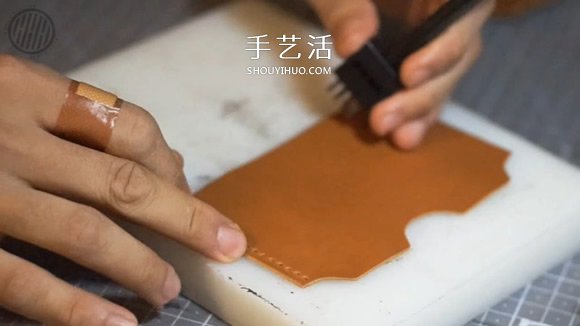 自制男士雙折皮革錢包的詳細(xì)制作步驟圖 -  itrip.net.cn