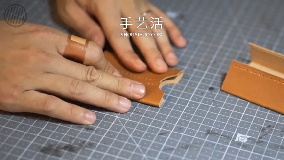 自制男士雙折皮革錢包的詳細(xì)制作步驟圖 -  itrip.net.cn