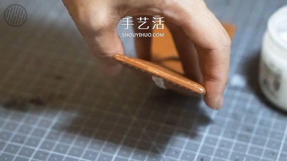自制男士雙折皮革錢包的詳細(xì)制作步驟圖 -  itrip.net.cn